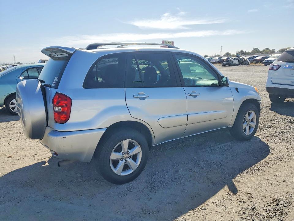 Photo 3 from auction – 2004 TOYOTA RAV4 with VIN JTEGD20V740012156