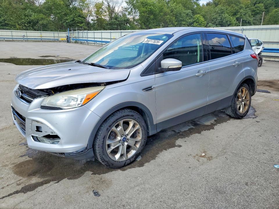 FORD ESCAPE 2013 مع رقم تعريف المركبة 1FMCU9H92DUD93342 - صورة من المزاد