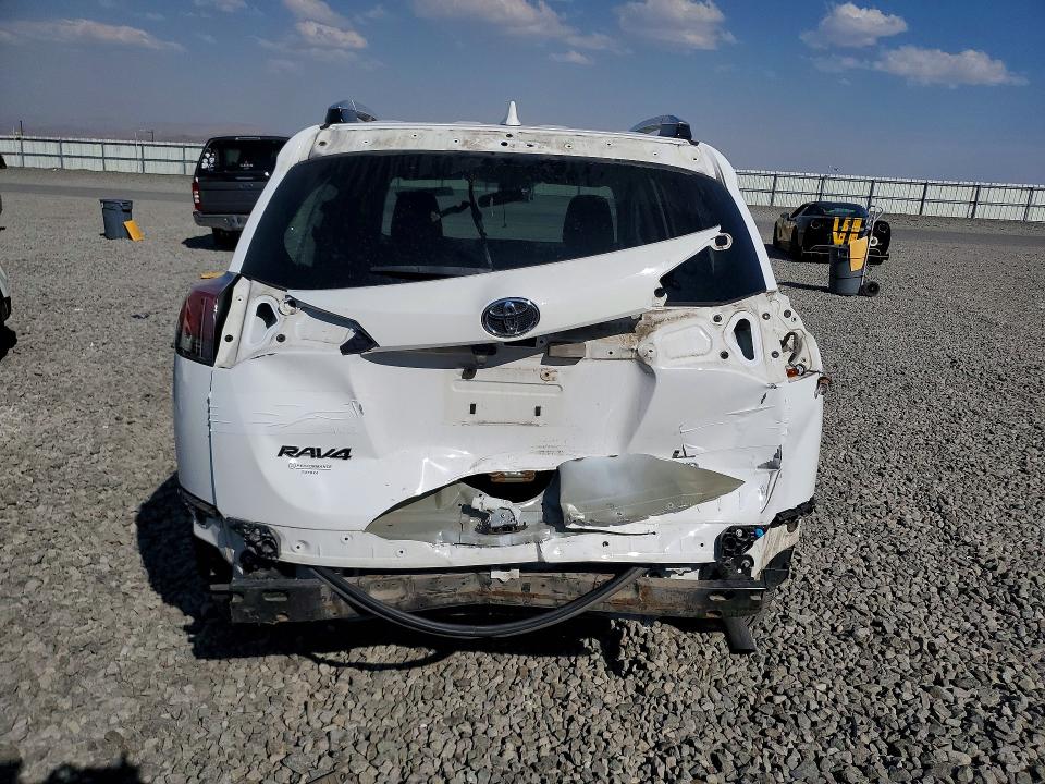 Photo 6 from auction – 2016 TOYOTA RAV4 with VIN 2T3BFREV3GW538598