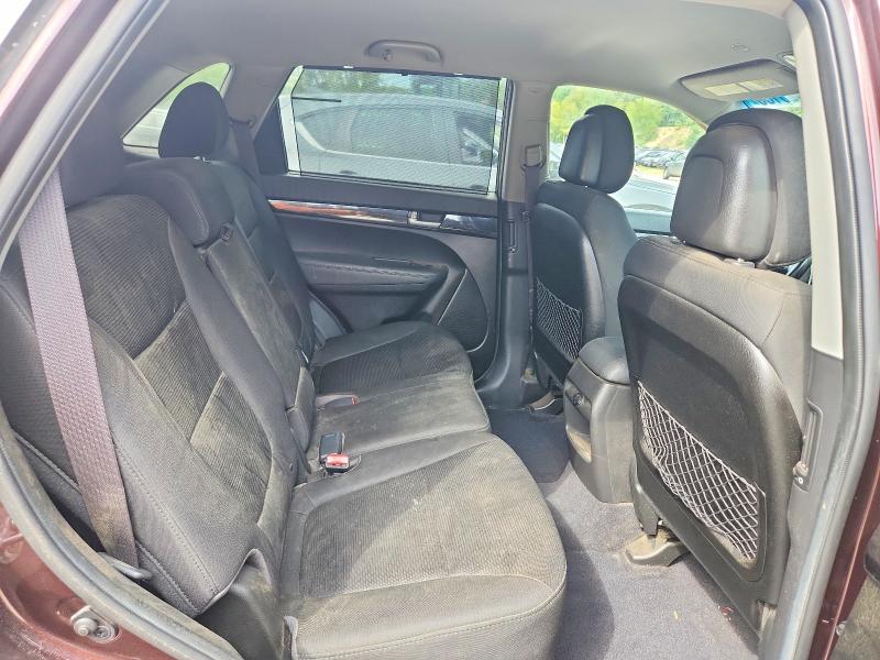 Photo 11 from auction – 2014 KIA SORENTO with VIN 5XYKTDA66EG477110