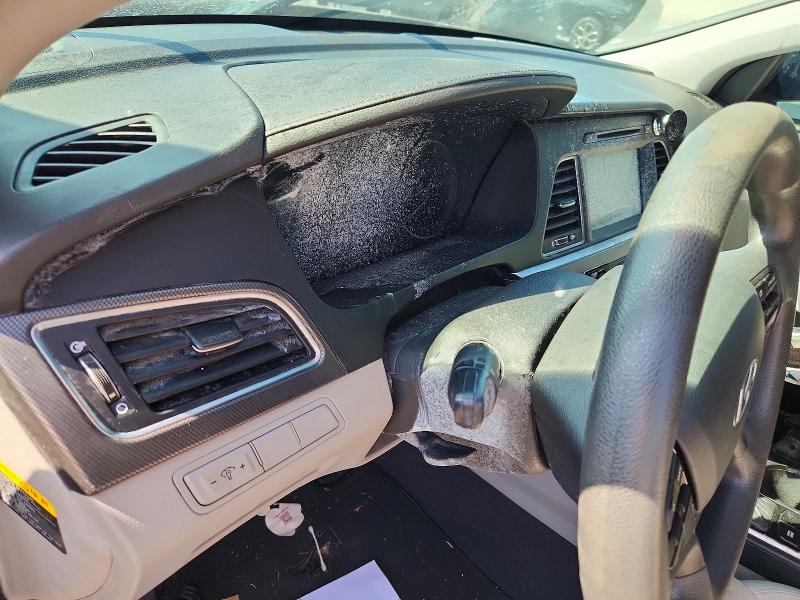 Photo 9 from auction – 2017 HYUNDAI SONATA with VIN 5NPE34AF4HH470019