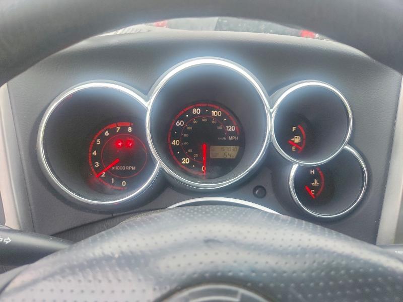 Фото 9 с аукциона – 2005 TOYOTA MATRIX с VIN 2T1KR32E75C338906