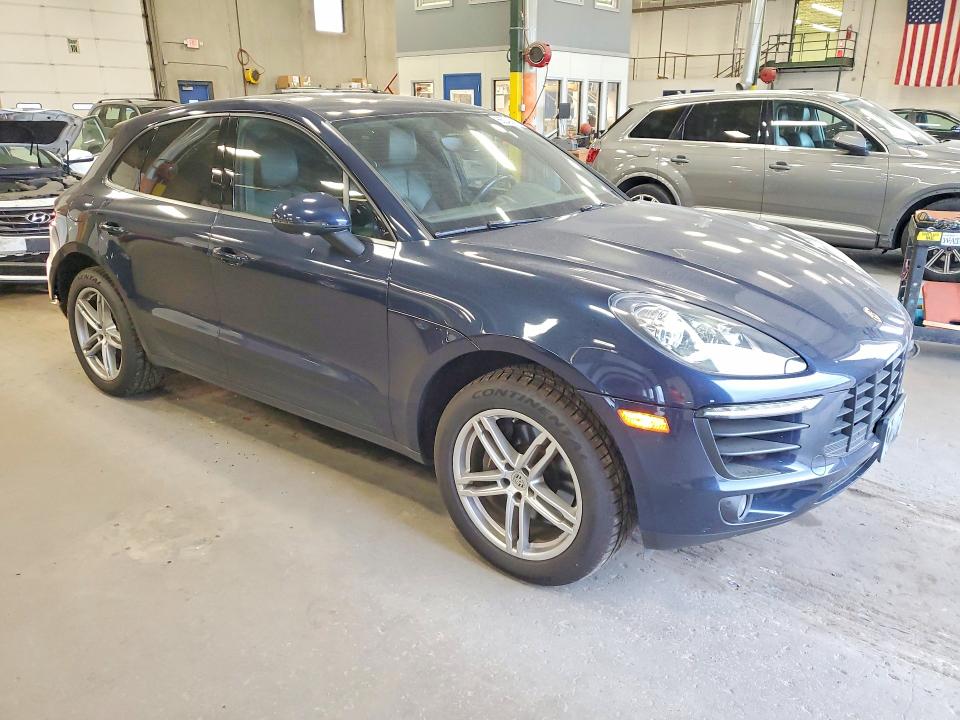 Photo 4 from auction – 2018 PORSCHE MACAN with VIN WP1AA2A55JLB12055