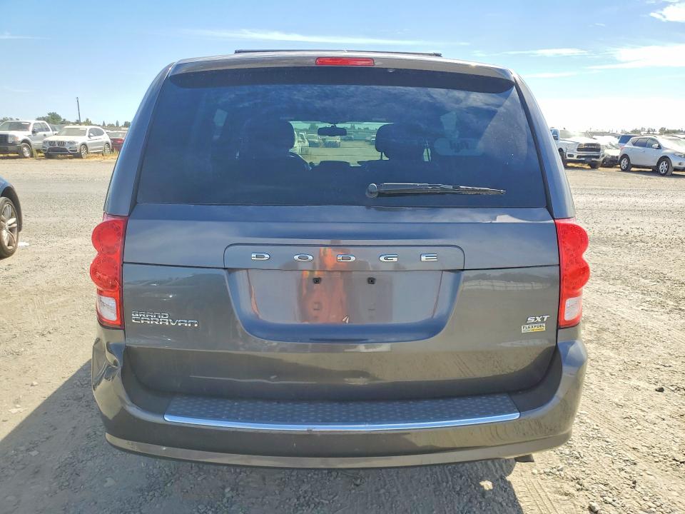 Photo 6 from auction – 2017 DODGE GRAND CARAVAN with VIN 2C4RDGCG8HR566969