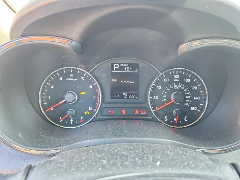 Photo 9 from auction – 2018 KIA FORTE with VIN 3KPFK4A79JE178733