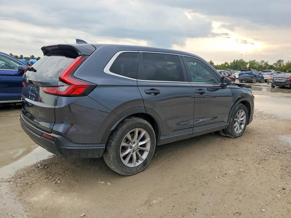 Photo 3 from auction – 2023 HONDA CR-V with VIN 2HKRS4H7XPH432070