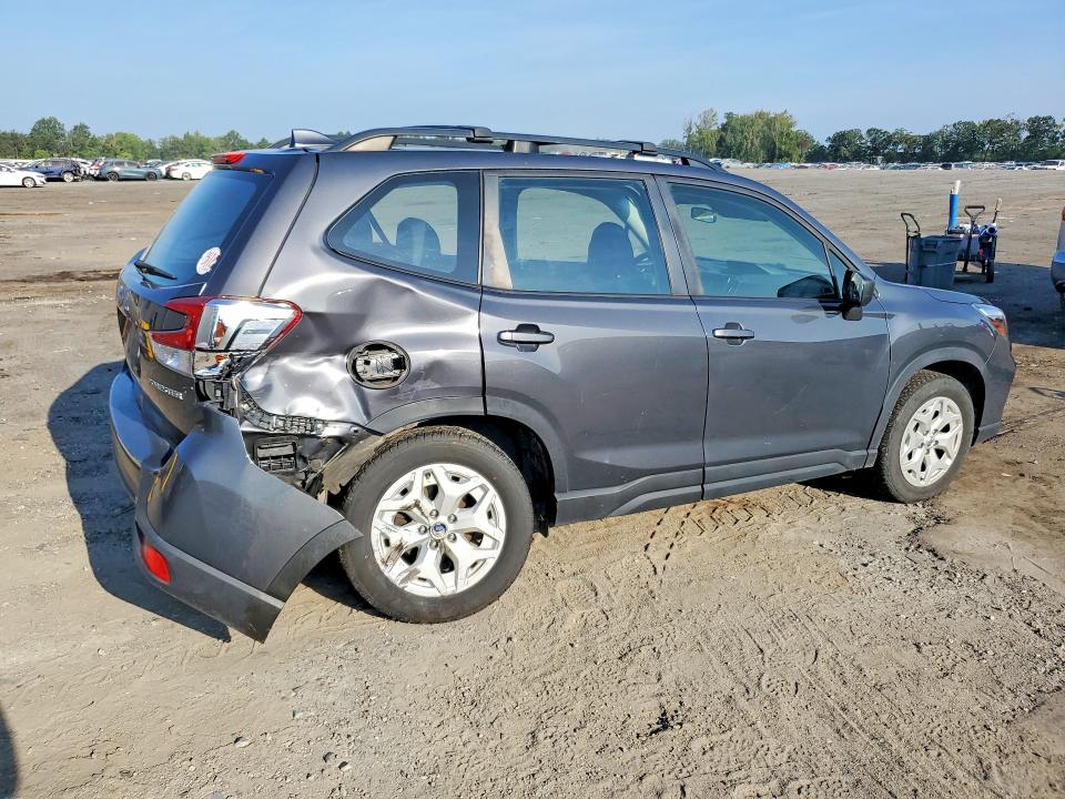 Photo 3 from auction – 2021 SUBARU FORESTER with VIN JF2SKADC0MH594305