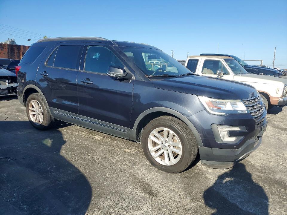 Фото 4 с аукциона – 2017 FORD EXPLORER с VIN 1FM5K7DH0HGE39027