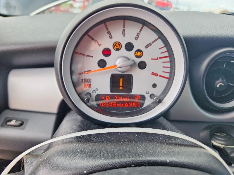 Photo 9 from auction – 2008 MINI COOPER with VIN WMWMF33558TT65774