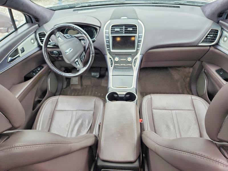 Photo 8 from auction – 2016 LINCOLN MKX with VIN 2LMPJ9JP9GBL54636