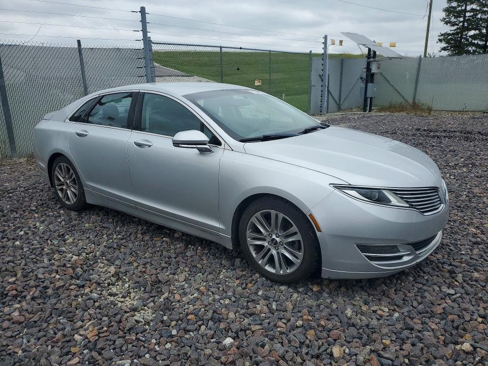 Zdjęcie 4 z aukcji – 2013 LINCOLN MKZ z VIN 3LN6L2GK0DR812730