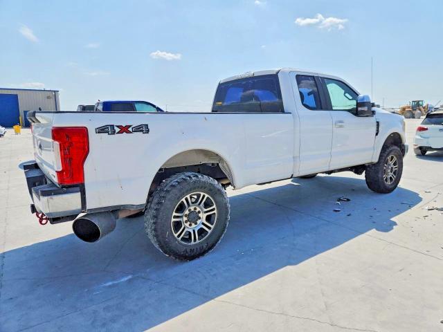 Photo 3 from auction – 2017 FORD F250 with VIN 1FT7X2B67HEC60272