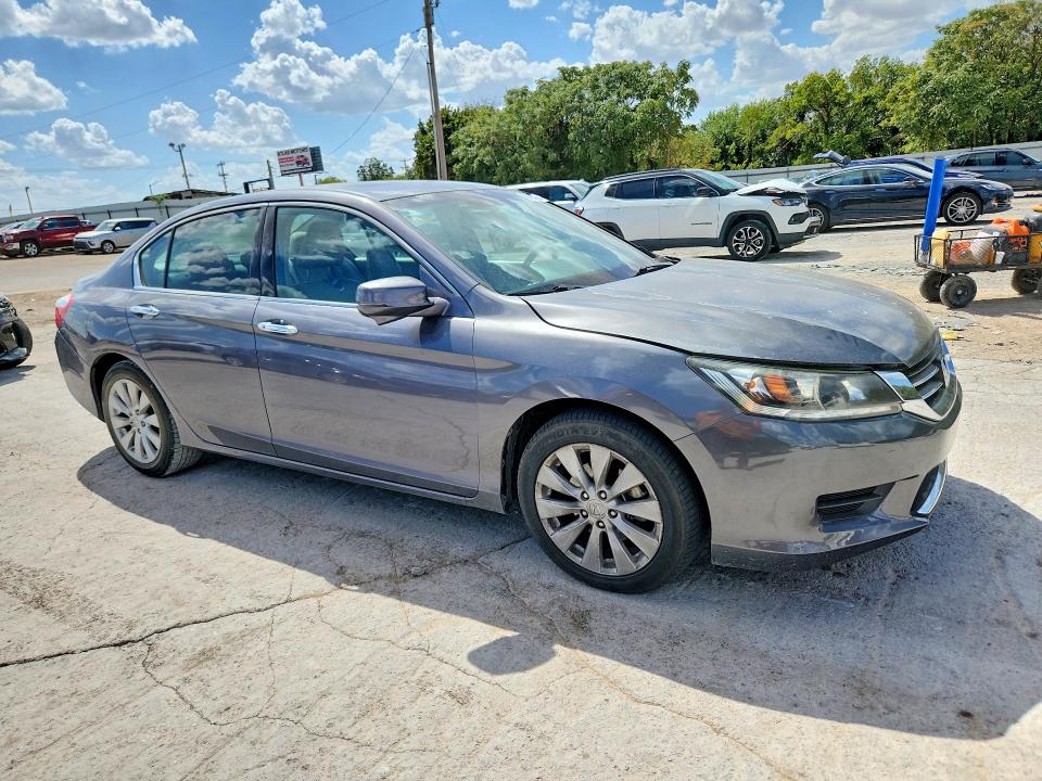 Photo 4 from auction – 2013 HONDA ACCORD with VIN 1HGCR3F88DA034982