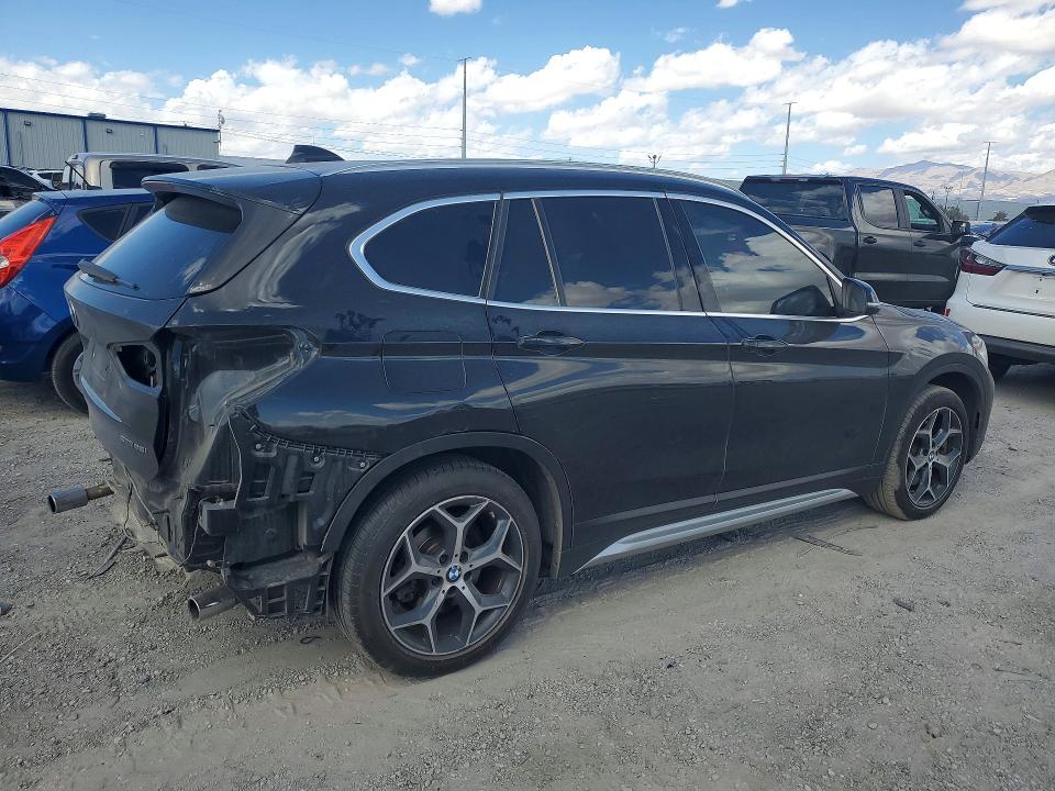 صورة رقم 3 من المزاد - 2018 BMW X1 مع VIN WBXHU7C39J5L06319