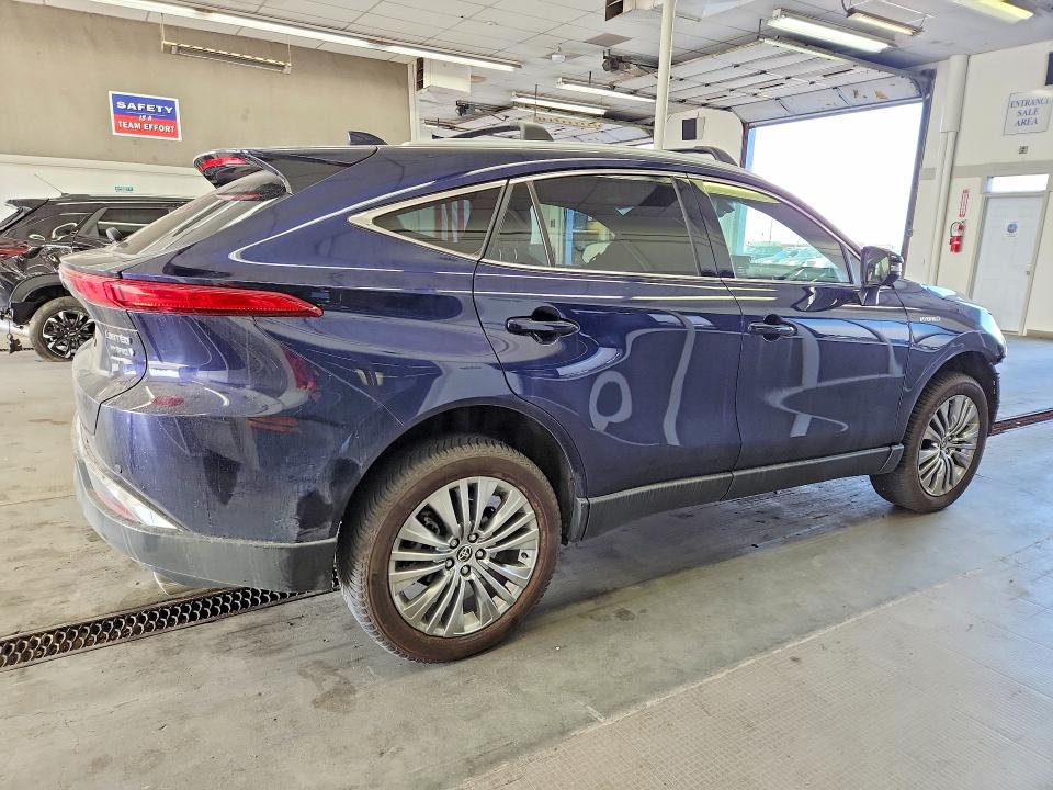 Photo 3 from auction – 2021 TOYOTA VENZA with VIN JTEAAAAH6MJ049839
