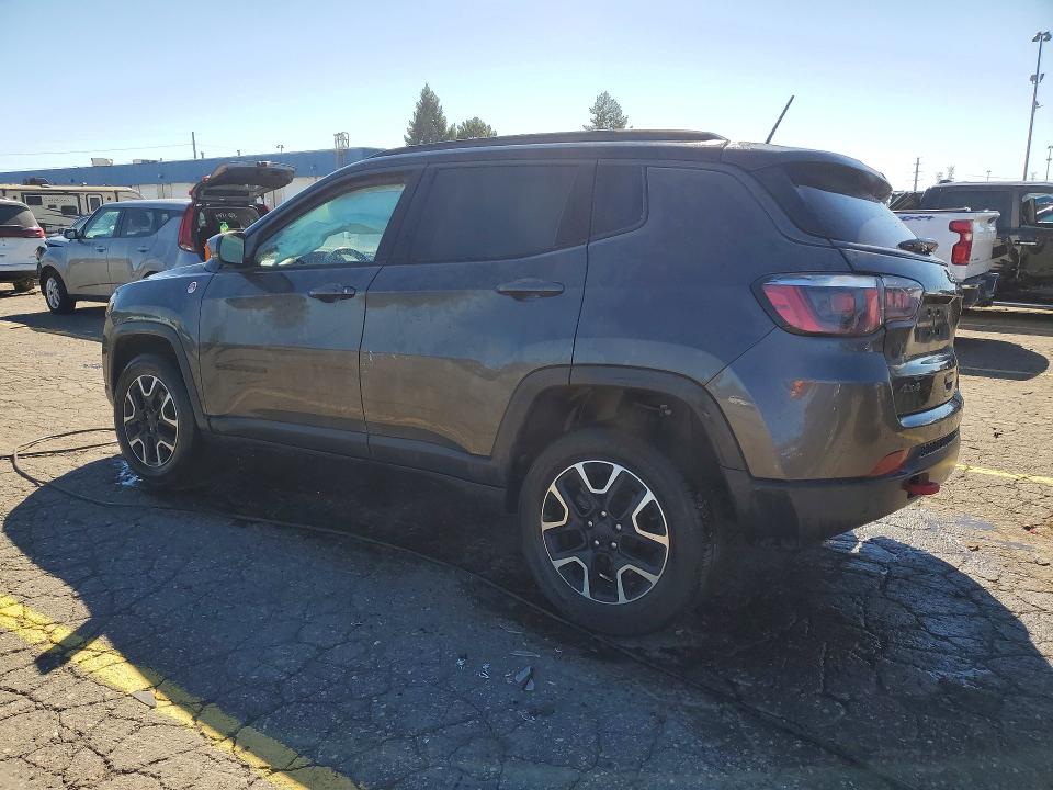 Снимка 2 от търг – 2019 JEEP COMPASS с VIN 3C4NJDDB4KT780130