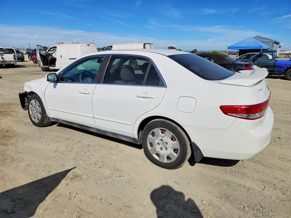 Photo 2 from auction – 2004 HONDA ACCORD with VIN 1HGCM66394A032498