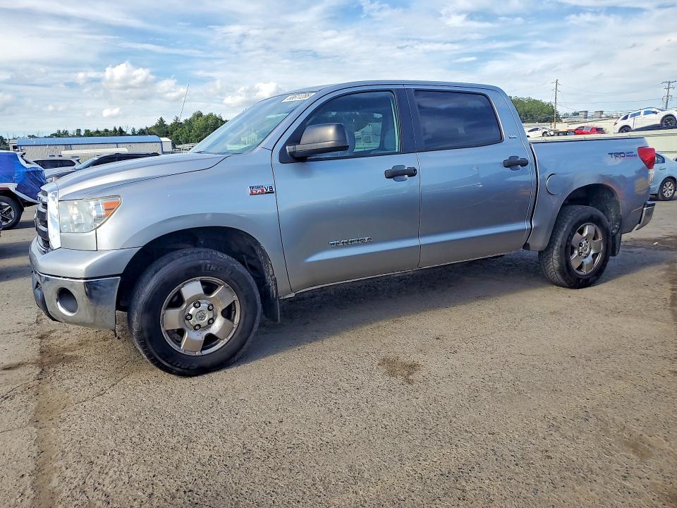 2011 TOYOTA TUNDRA - Търг №68611286