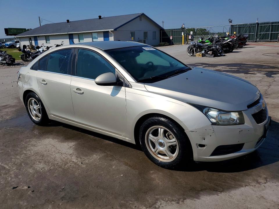 Photo 4 from auction – 2013 CHEVROLET CRUZE with VIN 1G1PC5SB0D7311225