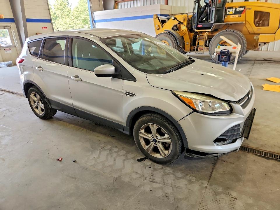 Photo 4 from auction – 2015 FORD ESCAPE with VIN 1FMCU9G95FUB10436