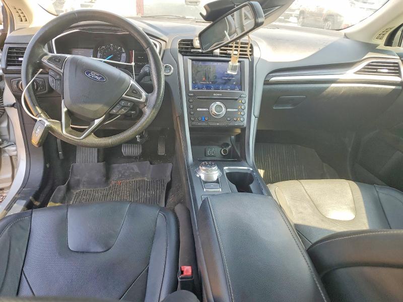 Фото 8 с аукциона – 2019 FORD FUSION с VIN 3FA6P0RU2KR241837