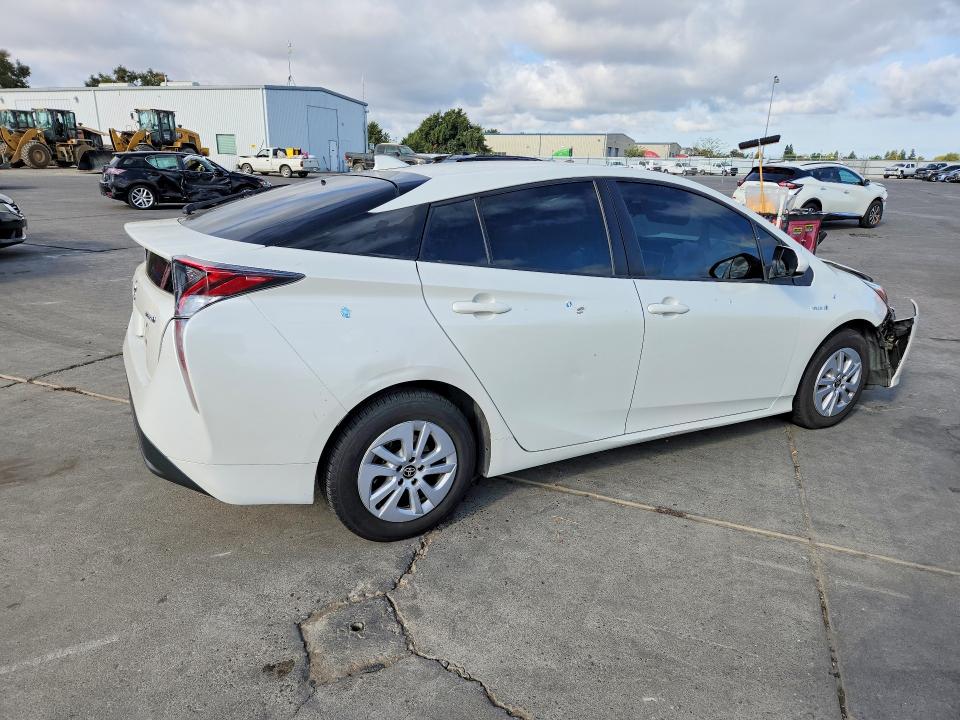 Photo 3 from auction – 2017 TOYOTA PRIUS with VIN JTDKBRFU8H3031931