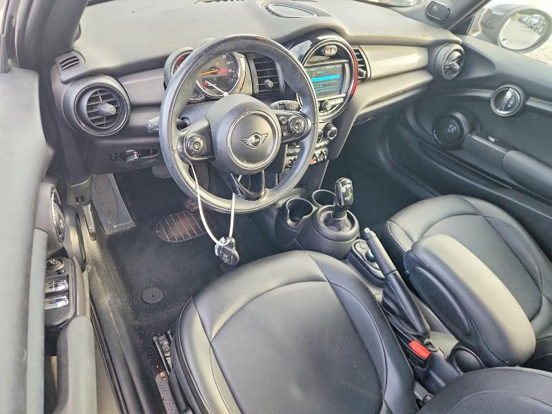 Photo 8 from auction – 2020 MINI COOPER with VIN WMWWJ3C05L3L06213
