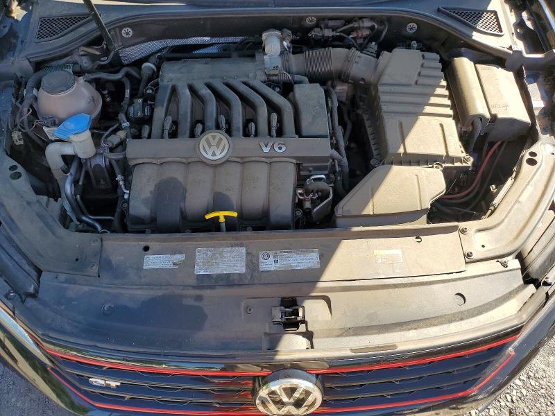 Photo 11 from auction – 2018 VOLKSWAGEN PASSAT with VIN 1VWJM7A31JC037601