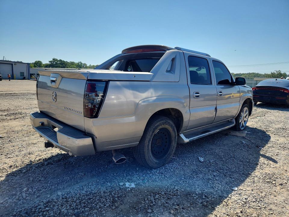 Photo 3 from auction – 2004 CADILLAC ESCALADE with VIN 3GYEK62N24G292645