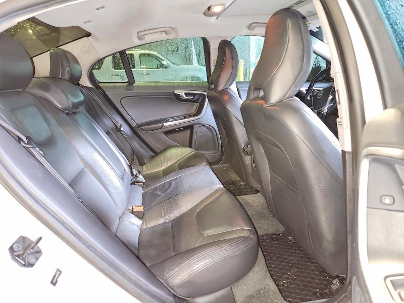 Photo 10 from auction – 2013 VOLVO S60 with VIN YV1612FH4D2232119