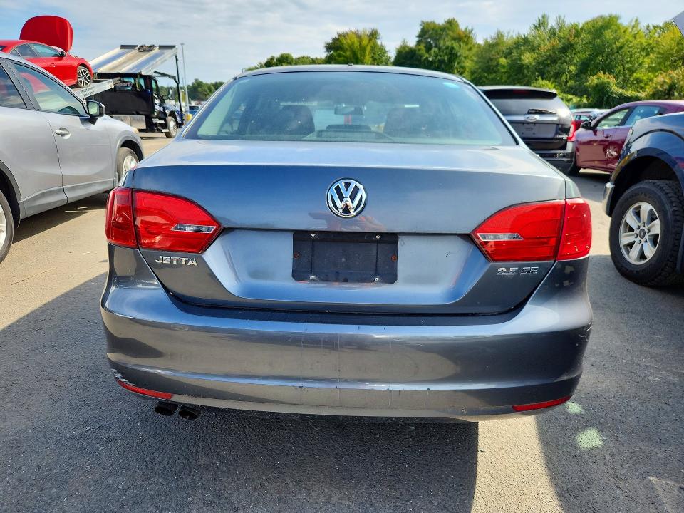 Photo 6 from auction – 2011 VOLKSWAGEN JETTA with VIN 3VWBZ7AJ9BM308747