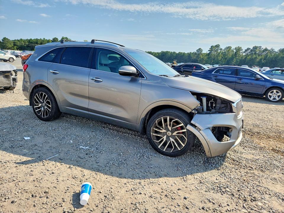 Photo 4 from auction – 2017 KIA SORENTO with VIN 5XYPK4A5XHG257411