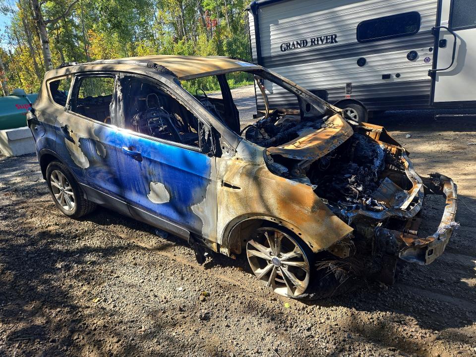 Снимка 4 от търг – 2017 FORD ESCAPE с VIN 1FMCU0GD5HUB68405