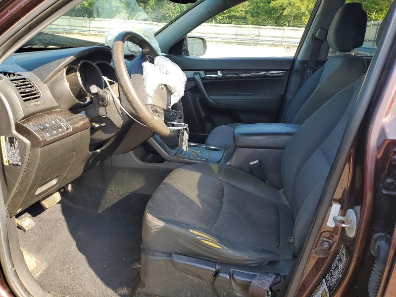 Photo 7 from auction – 2012 KIA SORENTO with VIN 5XYKTDA2XCG286834