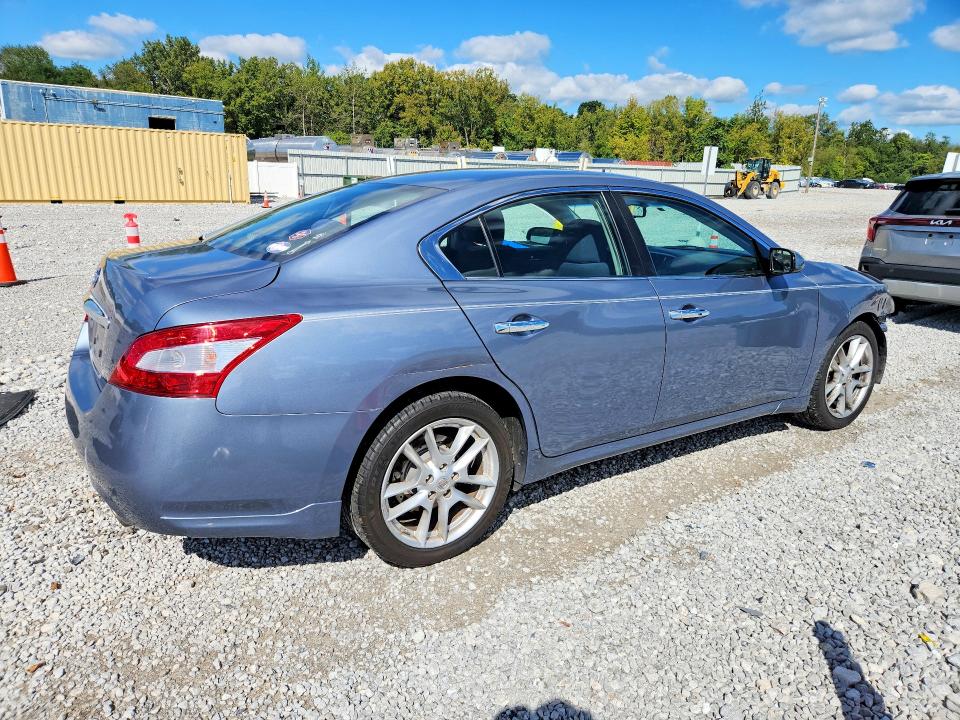Photo 3 from auction – 2011 NISSAN MAXIMA with VIN 1N4AA5AP3BC861299