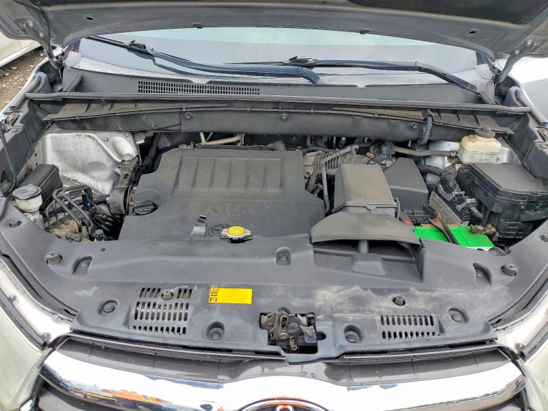 Zdjęcie 12 z aukcji – 2015 TOYOTA HIGHLANDER z VIN 5TDBKRFH3FS093154