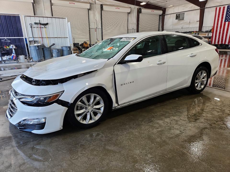 Снимка 1 от търг – 2020 CHEVROLET MALIBU с VIN 1G1ZD5ST3LF044231