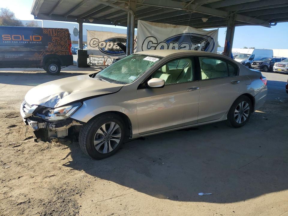 HONDA ACCORD 2014 с VIN 1HGCR2F32EA255672 - Снимка от търг