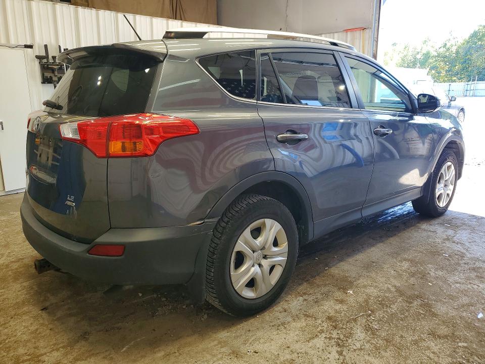 Снимка 3 от търг – 2015 TOYOTA RAV4 с VIN JTMBFREV1FD144724