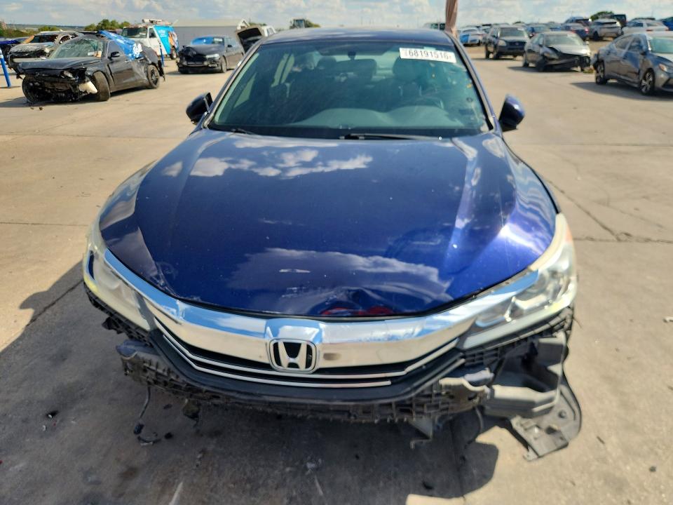Photo 5 from auction – 2017 HONDA ACCORD with VIN 1HGCR2F54HA295435