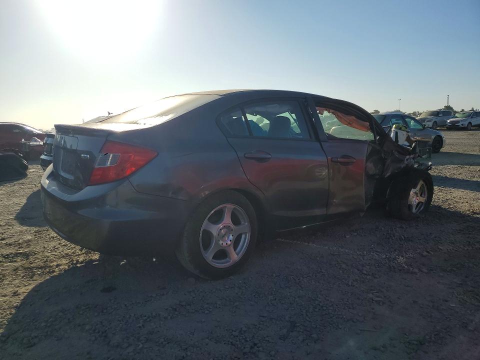 Photo 3 from auction – 2012 HONDA CIVIC with VIN 2HGFB2F65CH318757