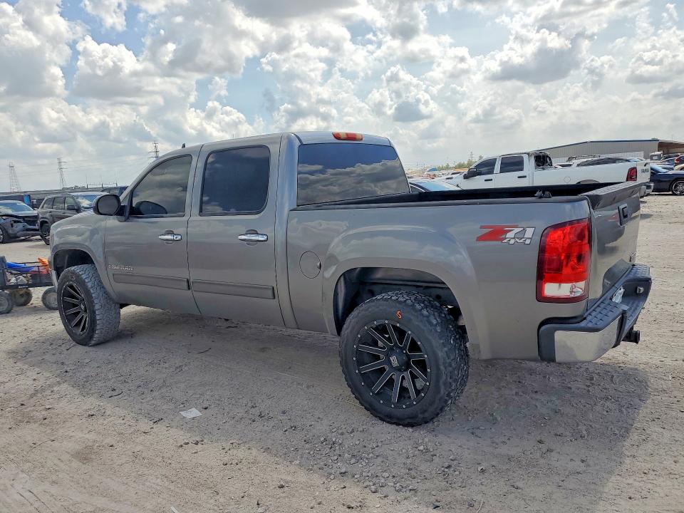 Снимка 2 от търг – 2007 GMC NEW SIERRA с VIN 2GTEK13M271574604
