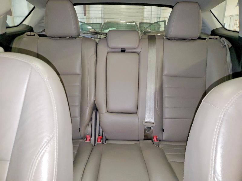 Photo 10 from auction – 2014 FORD C-MAX with VIN 1FADP5BU2EL501431