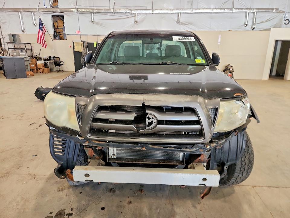 Снимка 5 от търг – 2010 TOYOTA TACOMA с VIN 5TEPX4EN2AZ721511