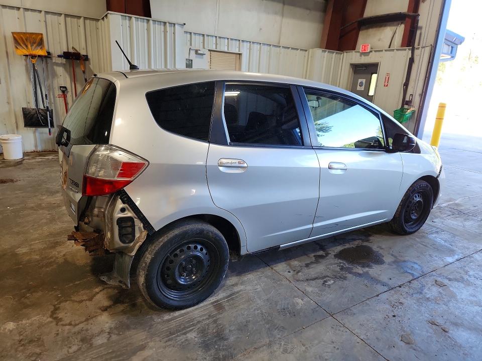 Photo 3 from auction – 2011 HONDA FIT with VIN JHMGE8H31BC005270
