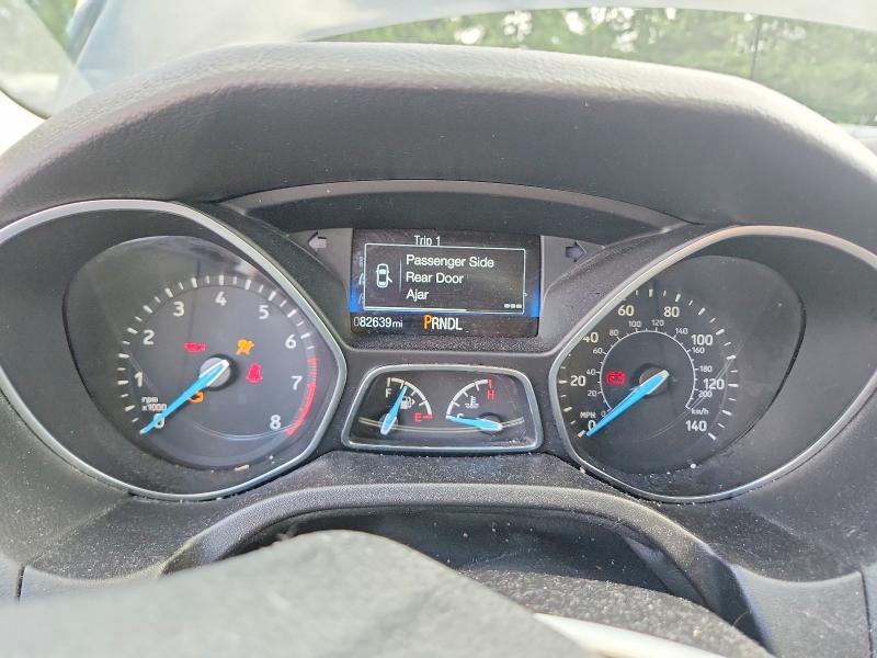 Foto 9 de la subasta – 2017 FORD FOCUS con VIN 1FADP3E27HL319257