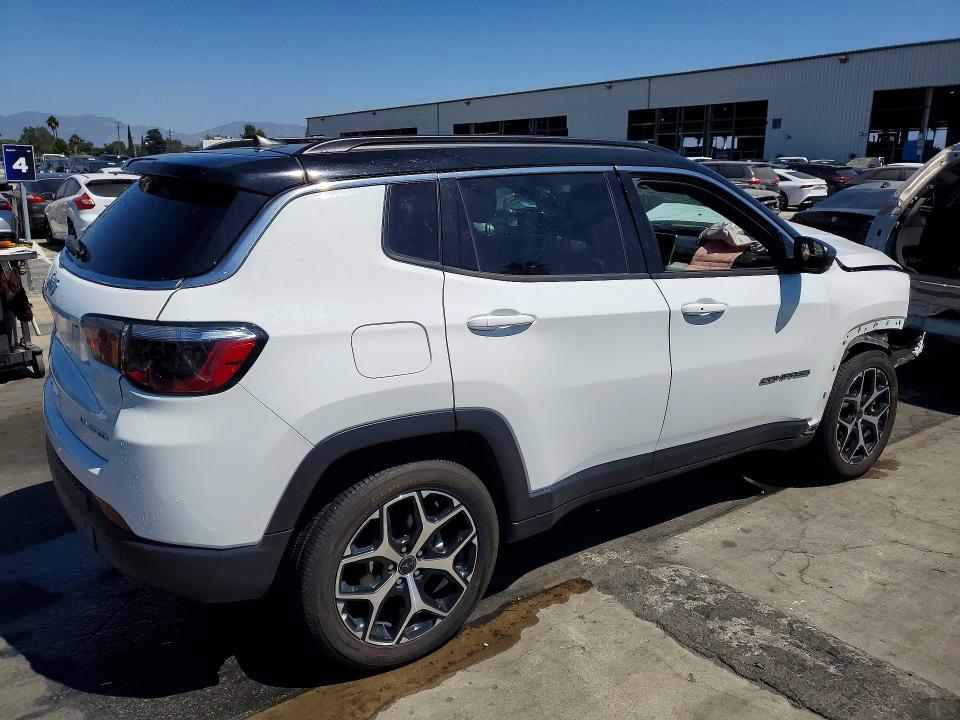 Photo 3 from auction – 2025 JEEP COMPASS with VIN 3C4NJDCN7ST565417