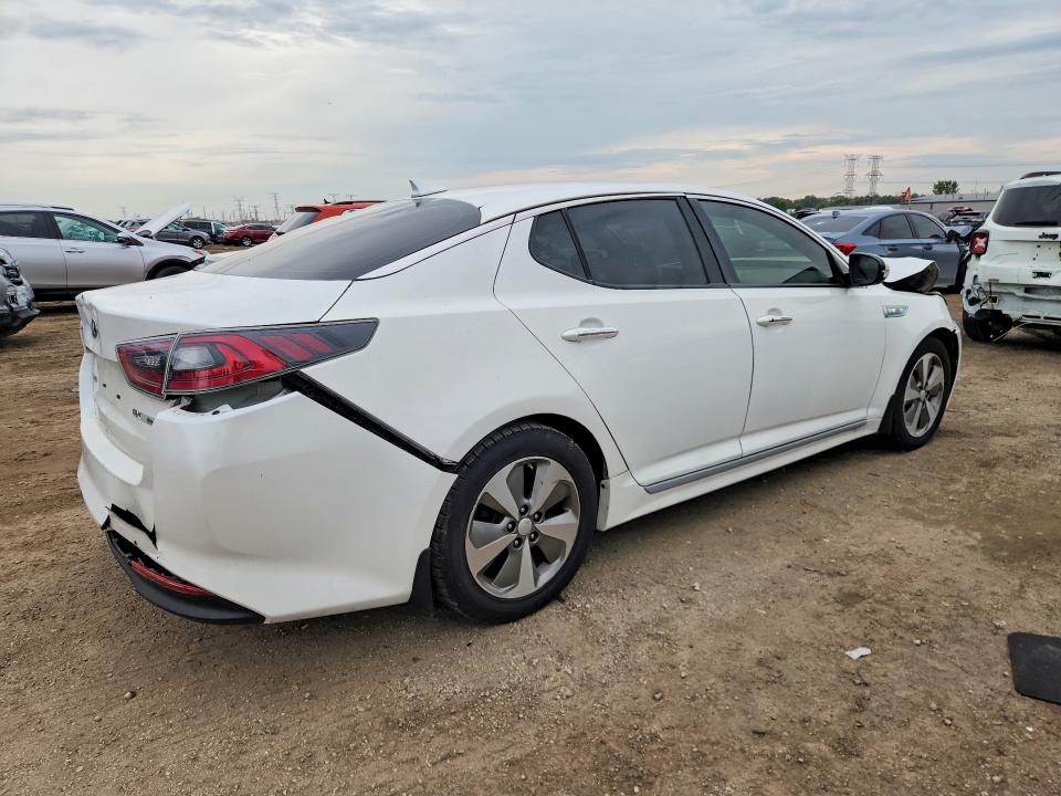 Foto 3 de la subasta – 2014 KIA OPTIMA con VIN KNAGN4AD3E5076277
