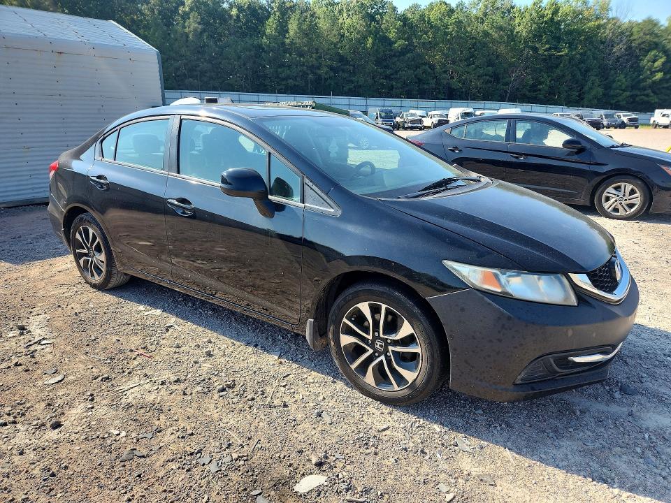 Снимка 4 от търг – 2013 HONDA CIVIC с VIN 19XFB2F85DE272425