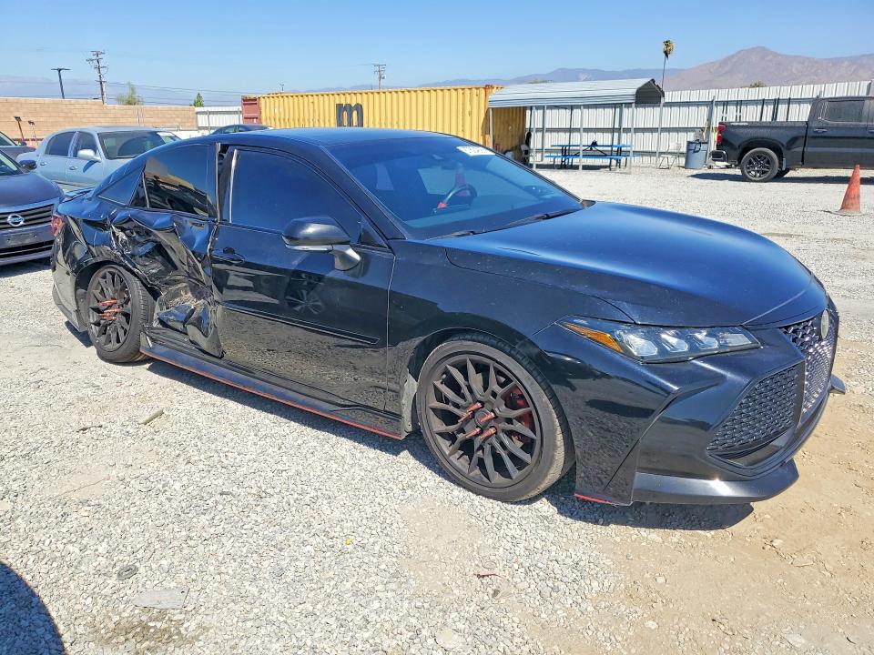 Photo 4 from auction – 2020 TOYOTA AVALON with VIN 4T1FZ1FB0LU055989
